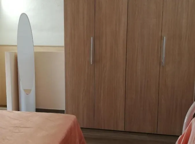 Semesterbostad Dimora Chiesa Diruta *