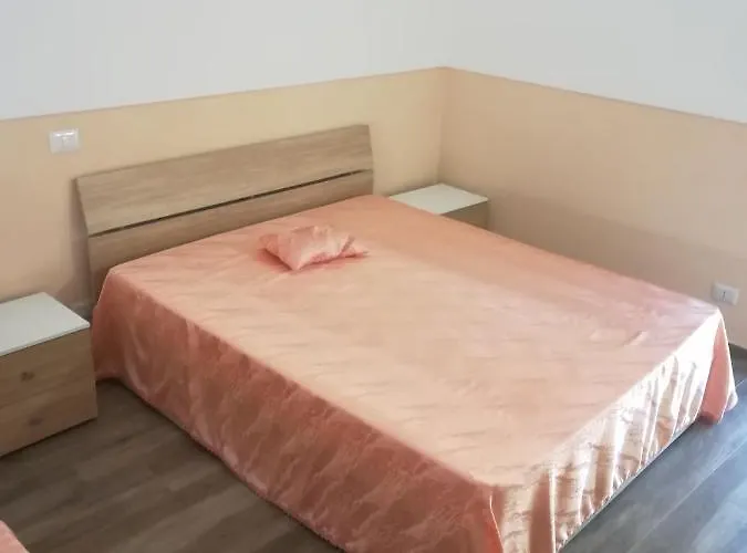 Semesterbostad Dimora Chiesa Diruta